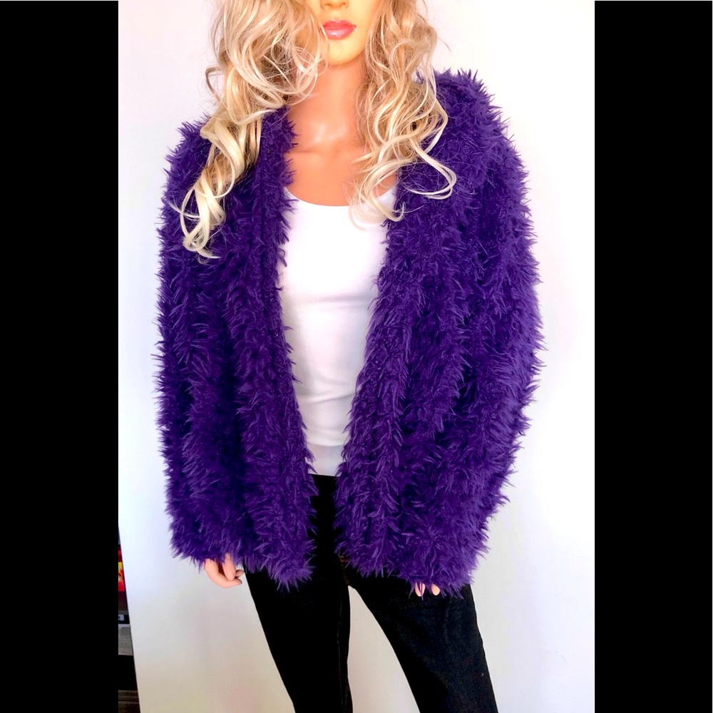 Sweater/ Coat/ Jacket